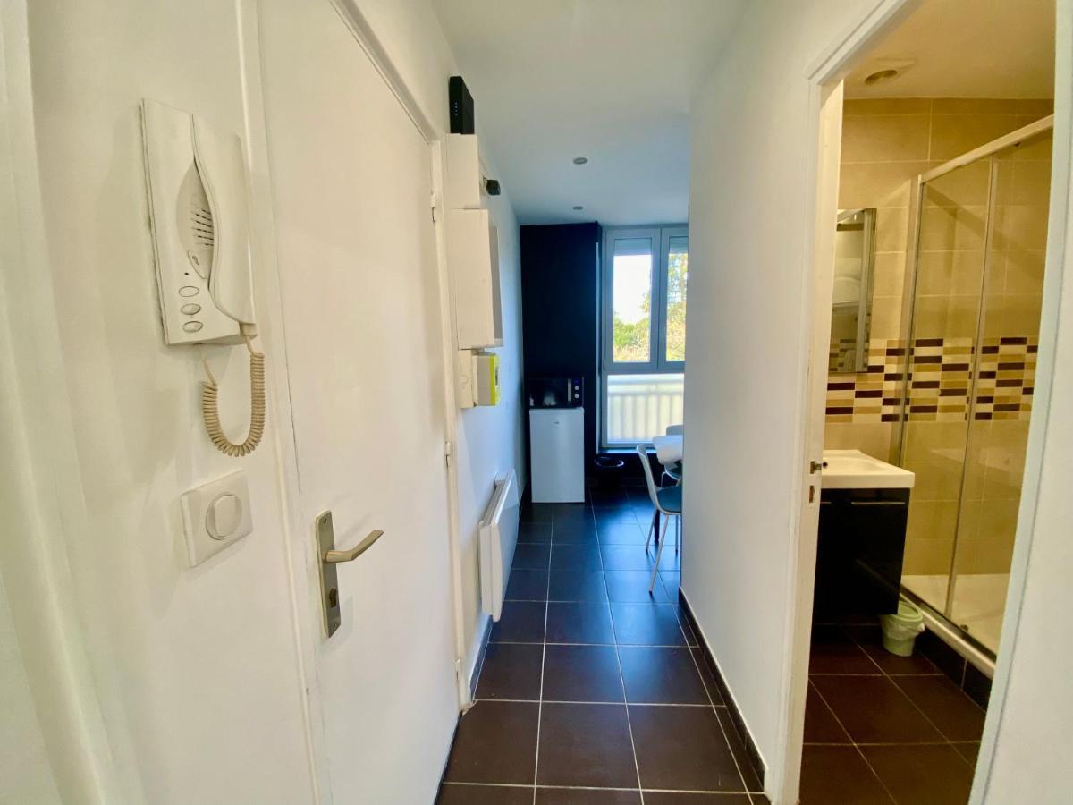 Residence 4T - 33 Bis Avenue Gaston Chauvin Aulnay-sous-Bois Exteriör bild